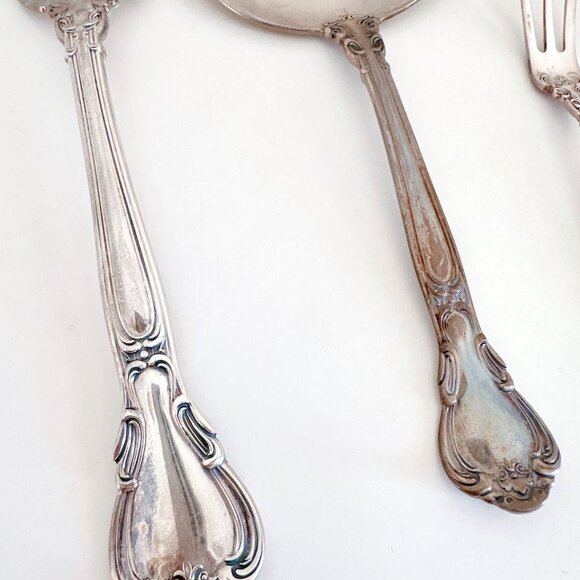 GORHAM STERLING SILVER CHANTILLY SERVING FORK TOMATO SERVER LEMON FORK - Picture 6 of 9